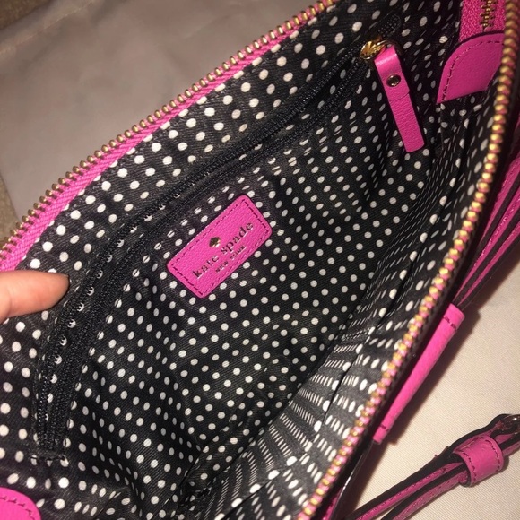 Hot pink Kate spade crossbody with bow - Picture 3 of 3